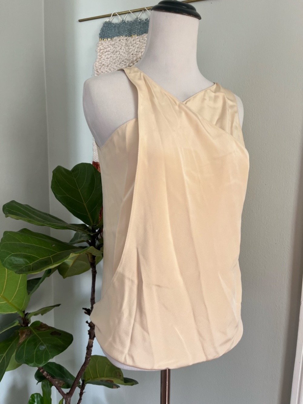 Peter Cohen Neutral Crossover Silk Sleeveless Blouse - Picture 2 of 5